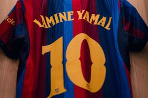欧冠首轮巴萨将启用全新球衣字体，旨在加强与加泰文化遗产联系